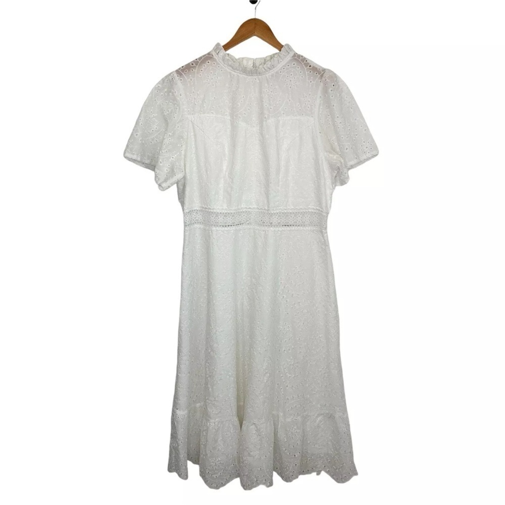 Simplee Plus Womens Eyelet Mock Neck Dress Size 3XL White Short Sleeve Lined